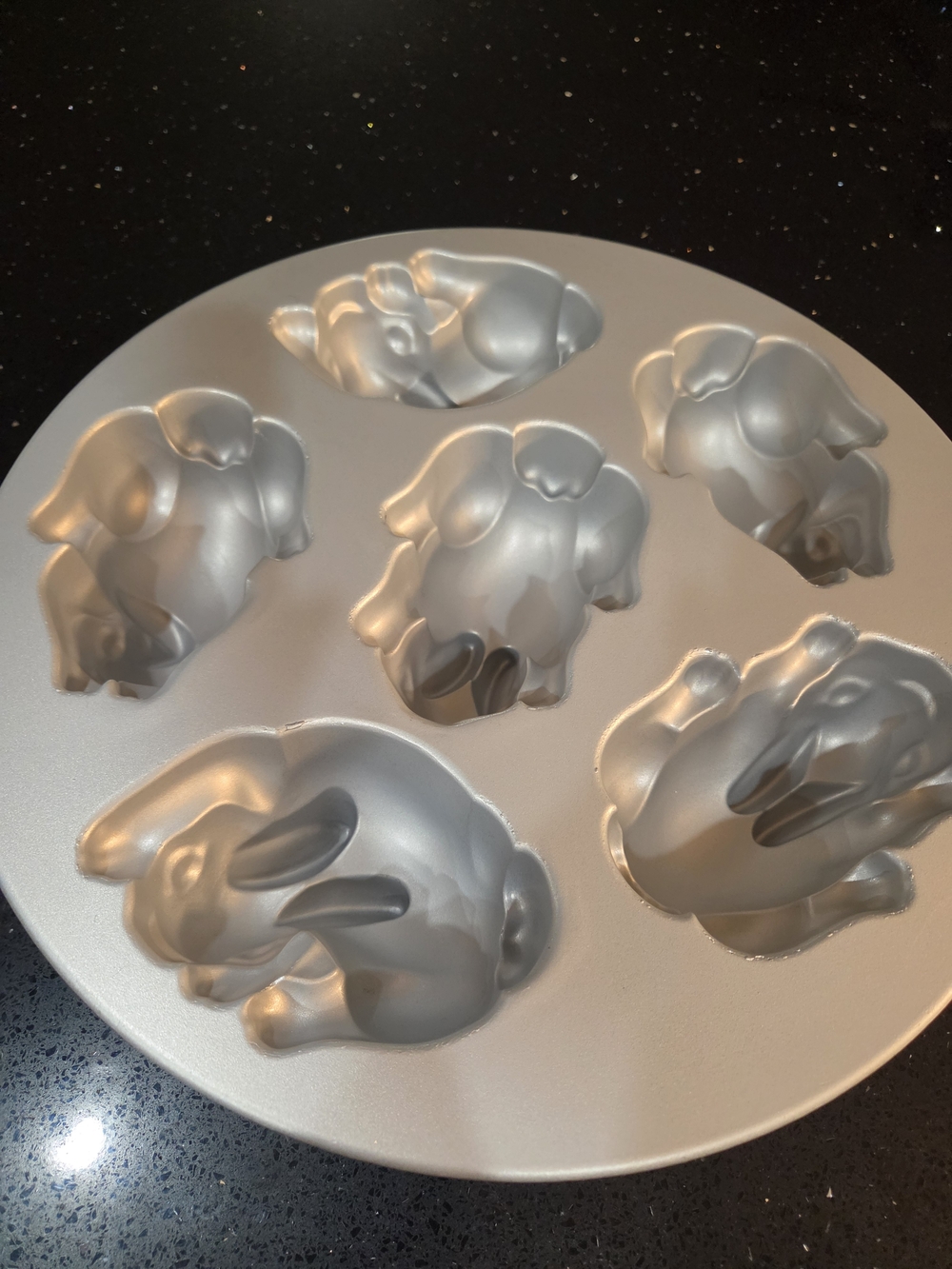 Bunny Molds - Picture 2 of 2